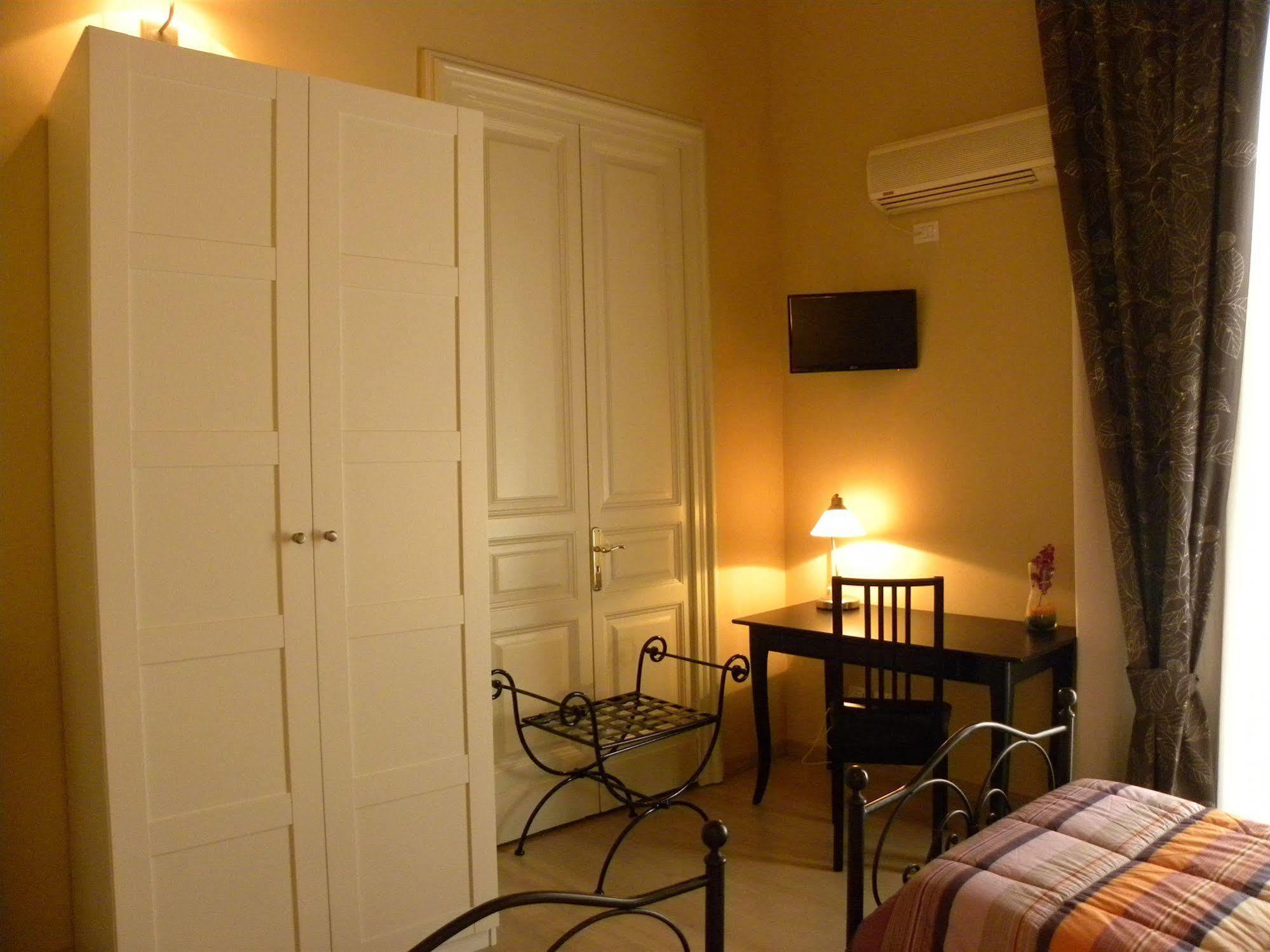 B&B Residenza Umberto Κατάνια Εξωτερικό φωτογραφία